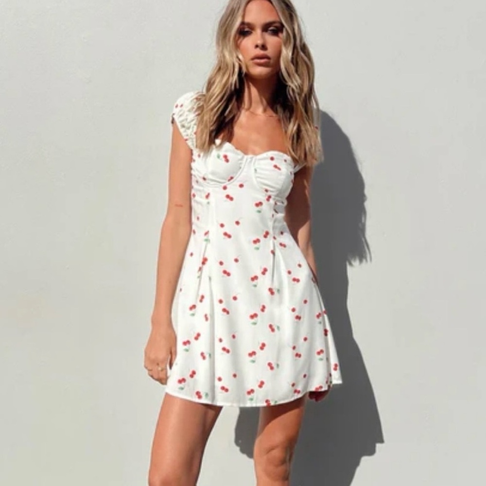 NWT Princess Polly Cherry Print Dress - Picture 1 of 9